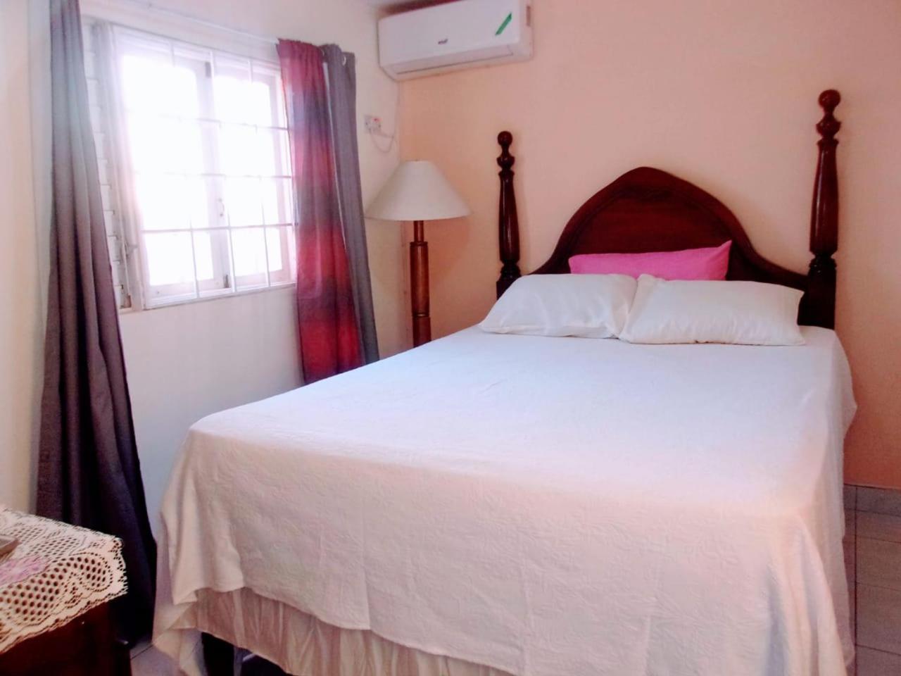 Central Oaklands Kingston Apt Eksteriør billede